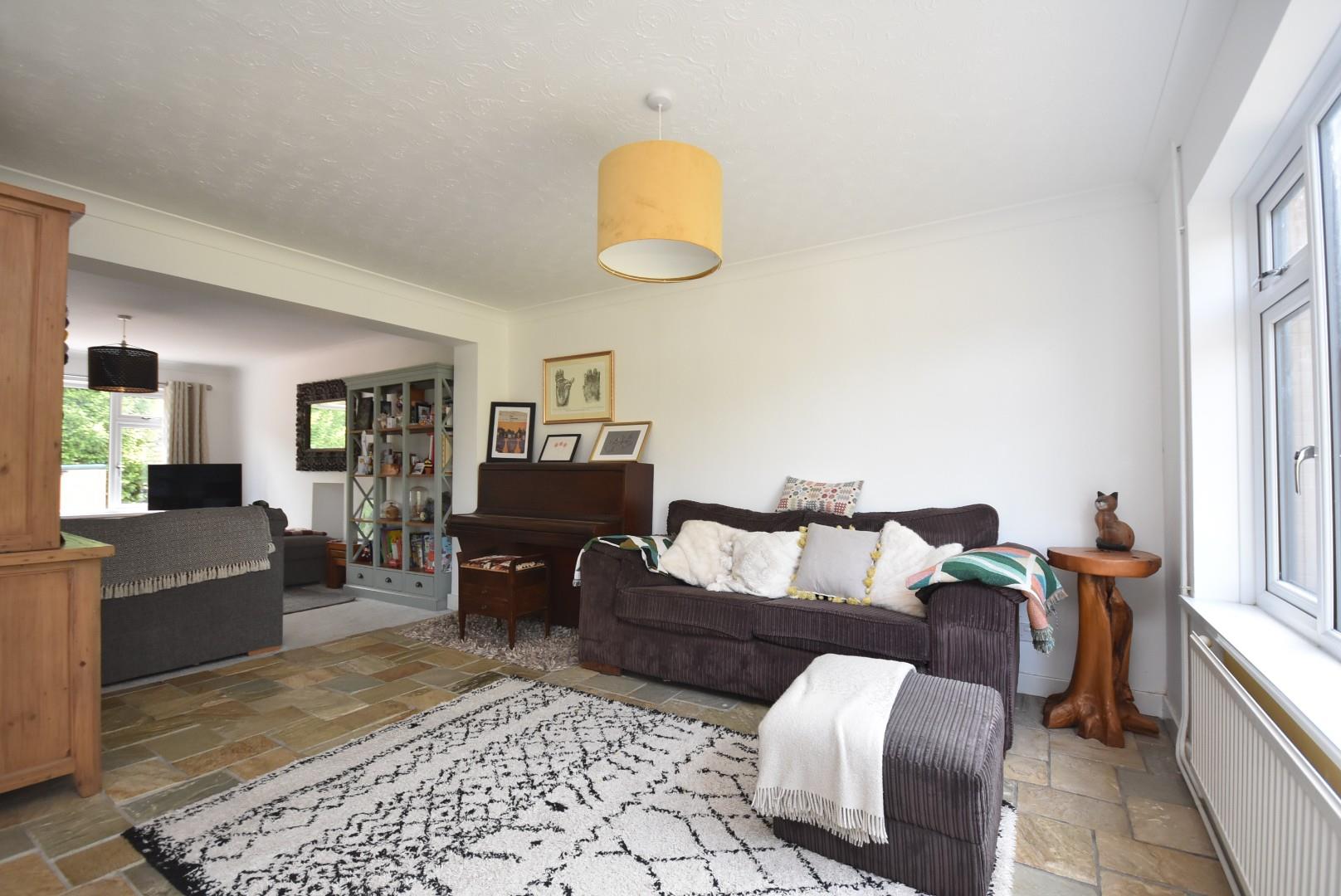 20 Knowbury Avenue, Penarth, CF64 5RX